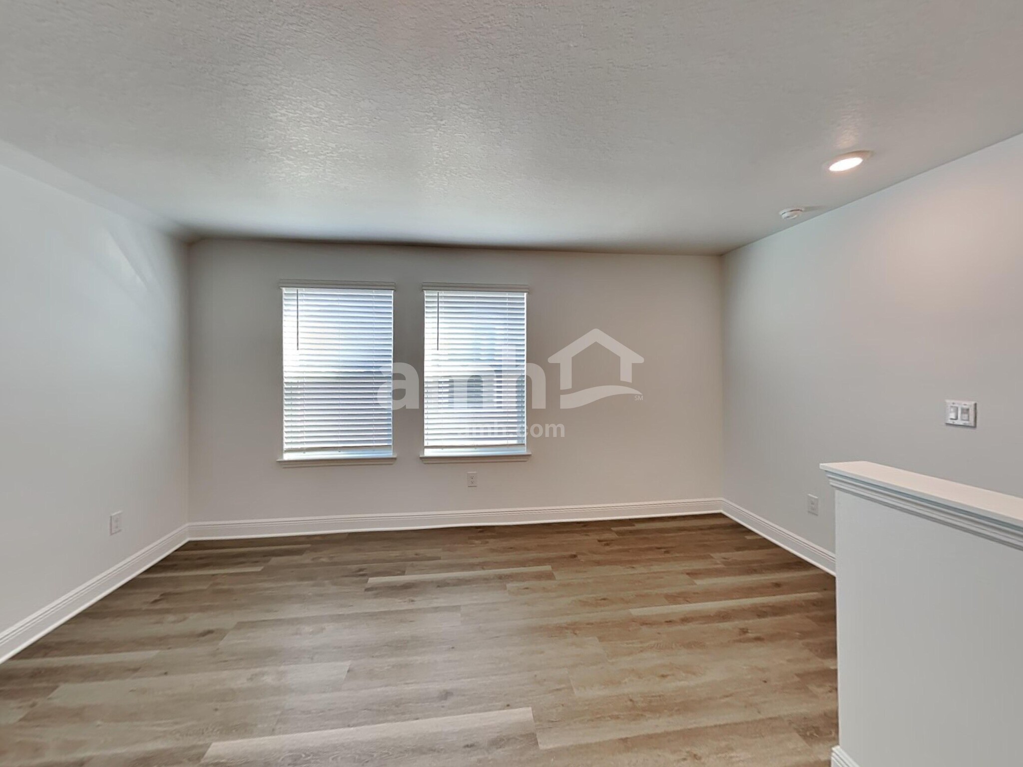 Building Photo - 6431 Atlantic Bch Ave