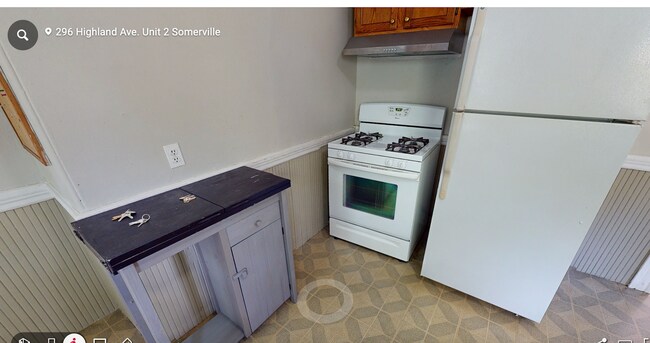 Building Photo - 296 Highland Ave