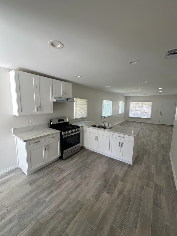 Building Photo - 4064 E 60th St