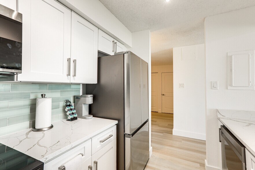 Building Photo - 1020 15th St