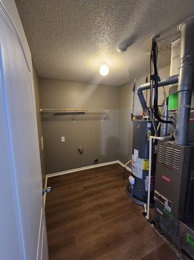 Building Photo - Great single family home!
