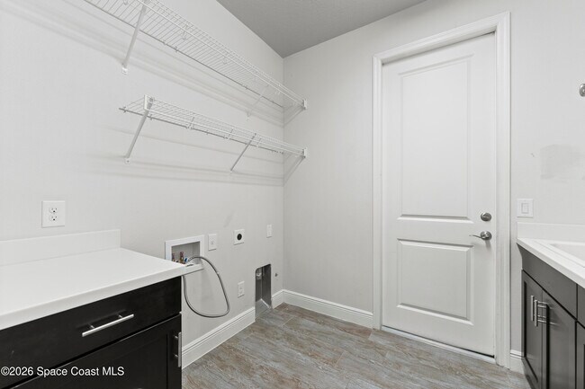 Building Photo - 8426 Stalwart Cir
