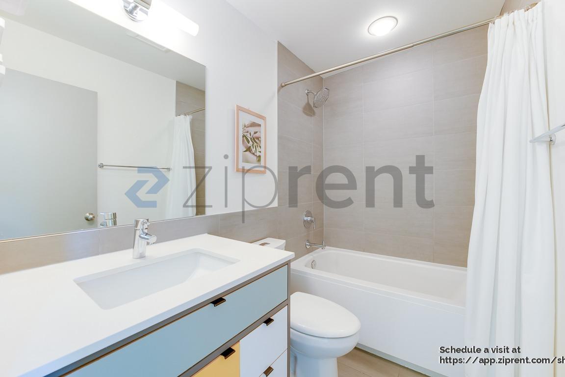 Building Photo - 1601 South Main St