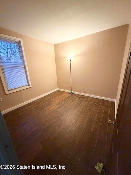 Building Photo - 19 Brook St