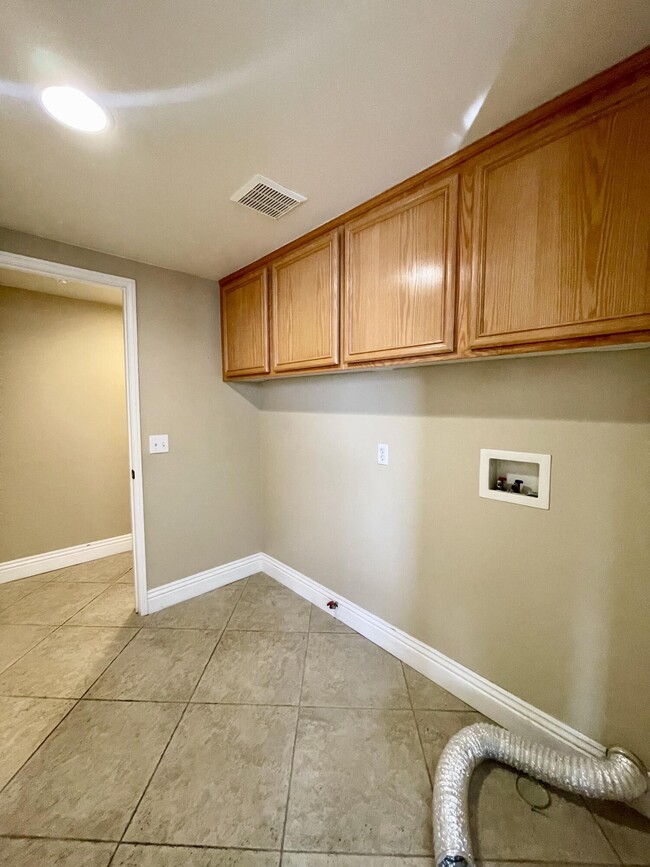 Building Photo - 79289 Paseo Del Rey