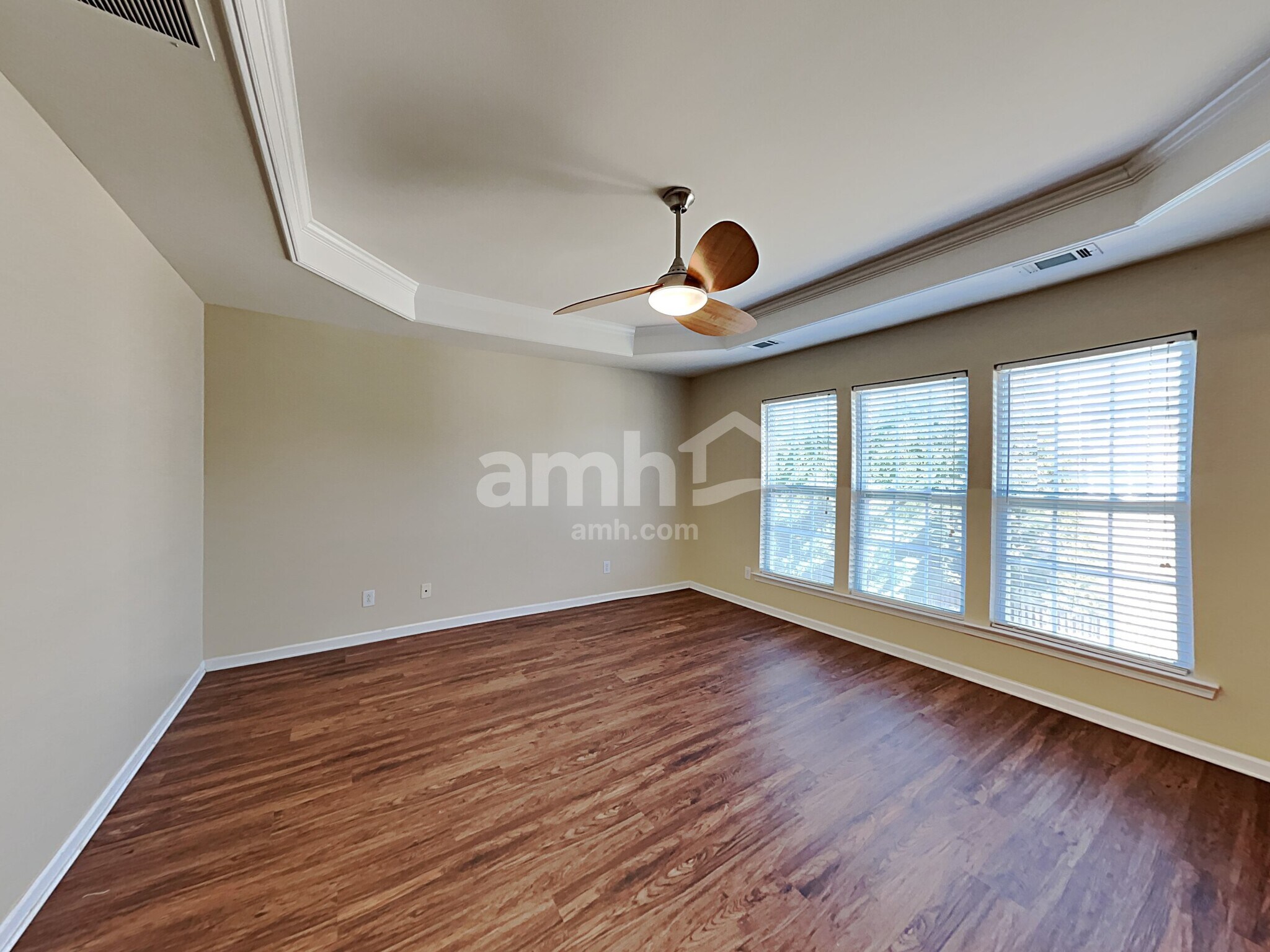 Building Photo - 10811 River Oaks Dr NW