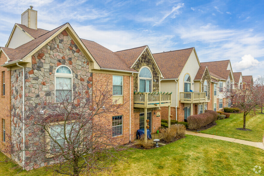 Building Photo - Brookwood Farms Apartments