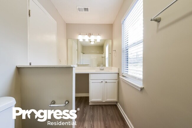 Building Photo - 5376 Winslow Crossing N