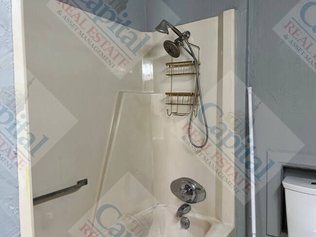 Building Photo - Home Sweet Home