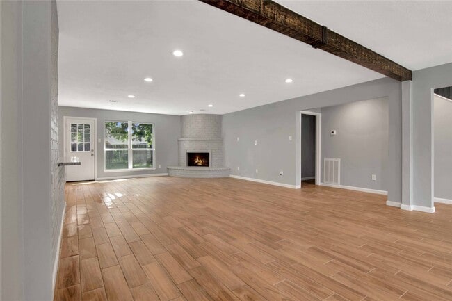 Building Photo - 12811 Golden Tee Ln