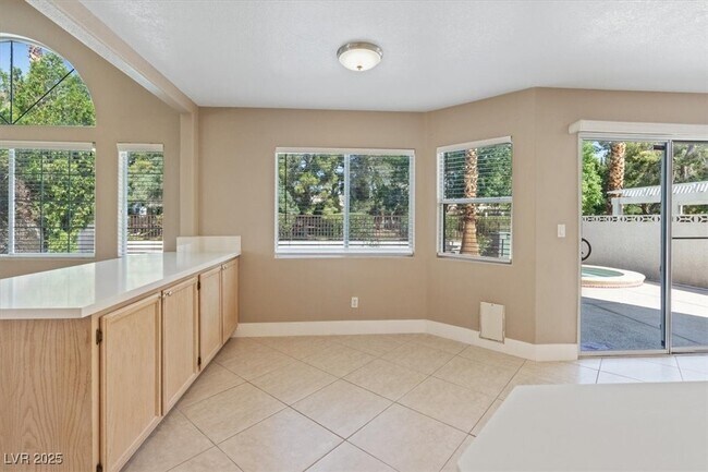 Building Photo - 1817 Tropical Breeze Dr