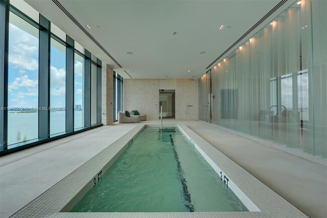 Building Photo - 3131 NE 7th Ave