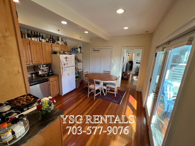 Building Photo - 8 Alleghany St