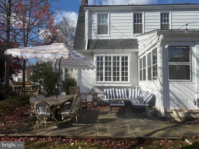 Building Photo - 7113 Bristol Rd