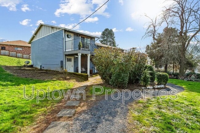 Building Photo - 6830 N Richmond Ave