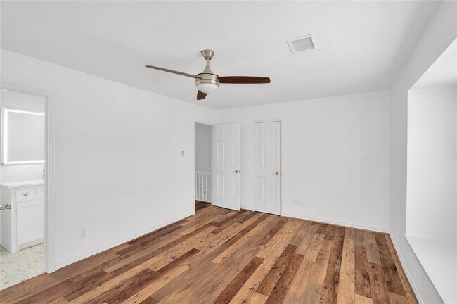Building Photo - 14719 Barryknoll Ln