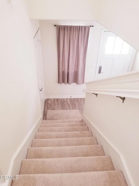 Building Photo - 992 Los Angeles Ave