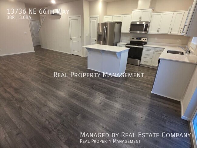 Building Photo - 13736 NE 66th Wy