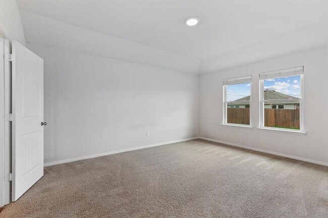 Building Photo - 21020 Price Daniel Dr