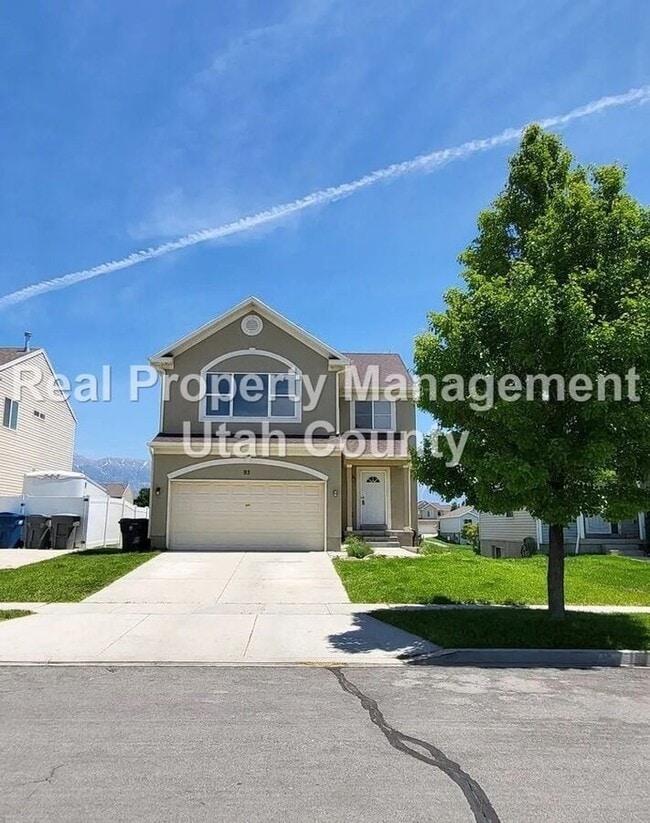 Primary Photo - 93 Kintail St