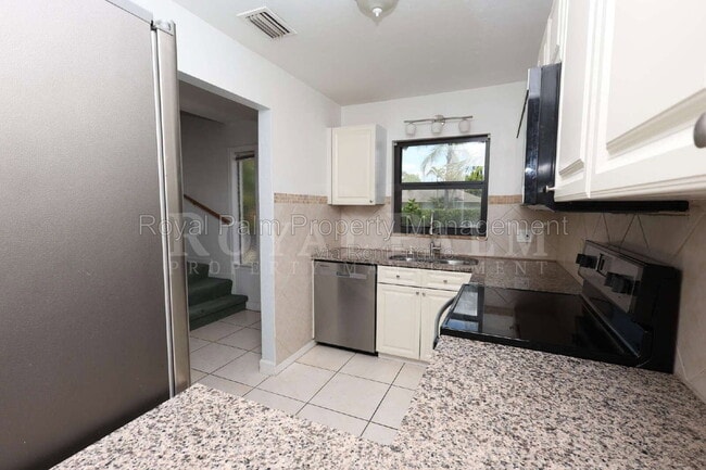 Building Photo - 26510 Southern Pines Dr