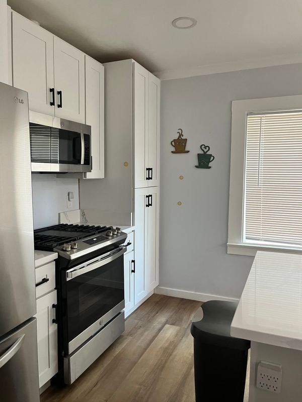 Building Photo - 851 W 40th Pl