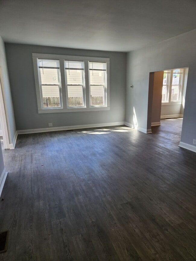 Building Photo - FOR RENT - NORFOLK 4BDRM / 2 BATH