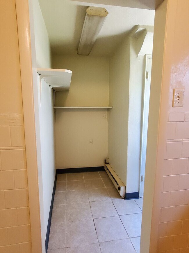 Building Photo - REV5214#A-EA