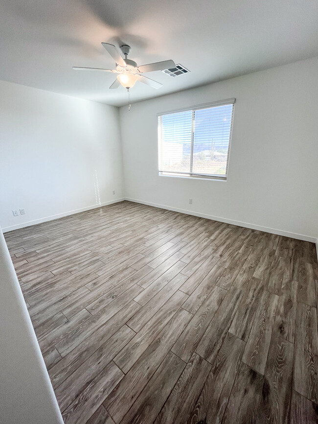 Building Photo - 3Bed/2Bath House at 168th St/Rio Verde! $3...