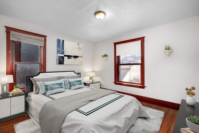 Building Photo - Charming Two Bedroom Apartment Minutes fro...