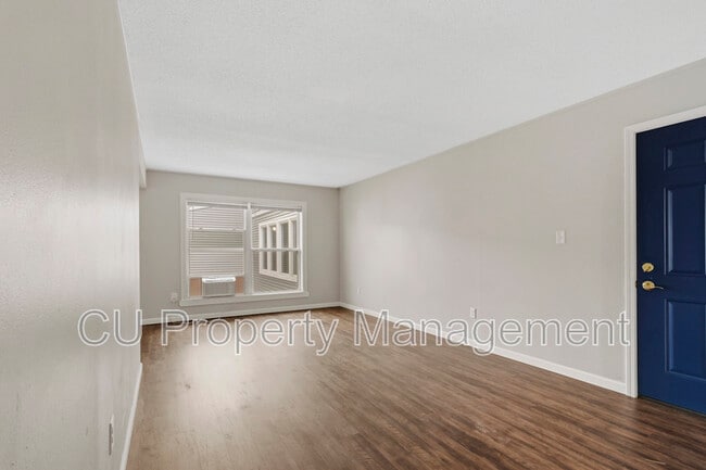 Building Photo - 1605 N Willow Rd