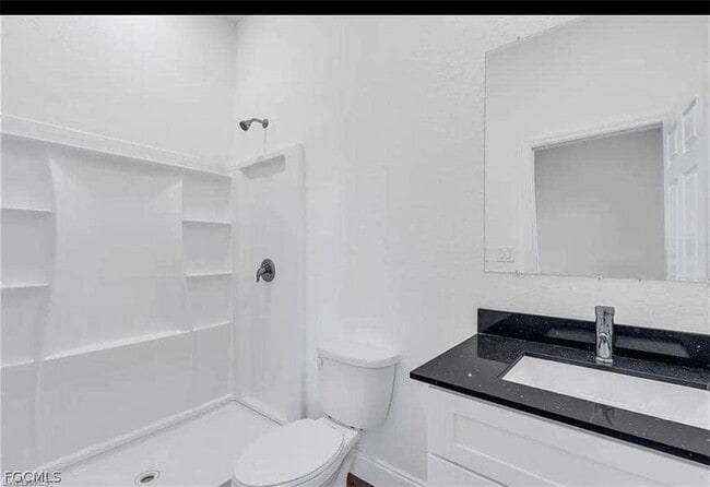 Building Photo - 6018 S Moss Cir