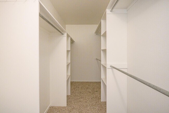 Building Photo - 10427 Crosscut Dr NW