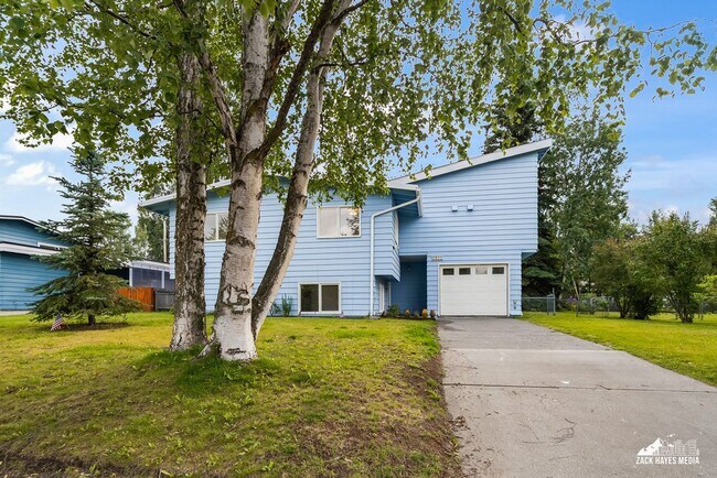 Building Photo - 4071 MacInnes Street