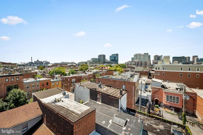 Building Photo - 1726 Aliceanna St