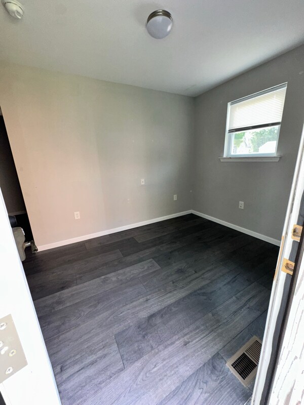 Building Photo - 219 W Chester Pike