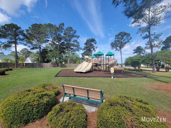 Building Photo - 1731 Pepperwood Way
