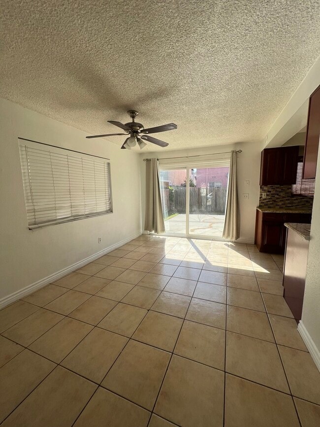 Building Photo - Two-story duplex unit