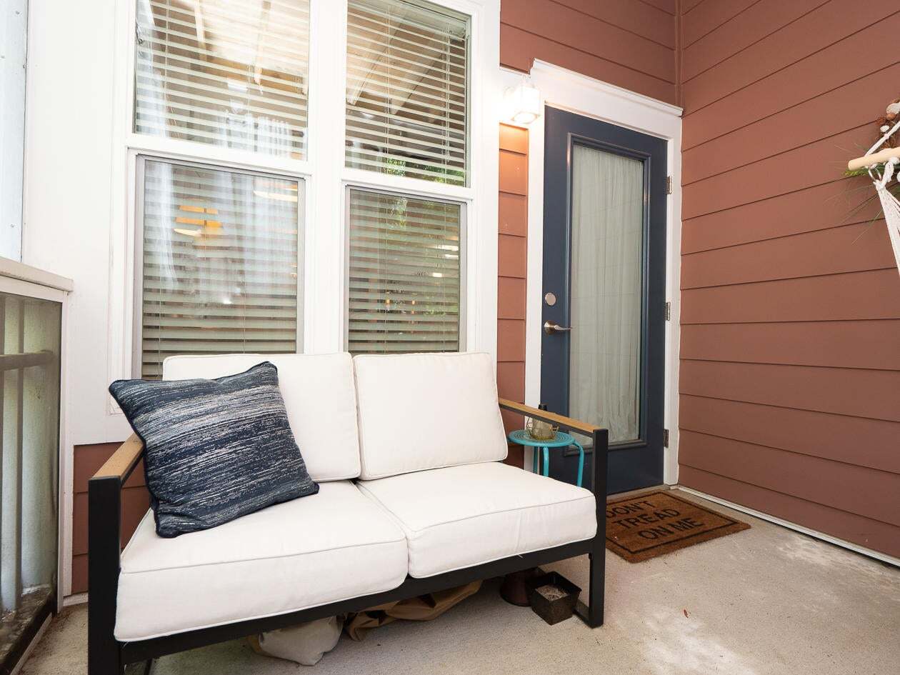 screened porch 2 - 500 Bucksley Ln