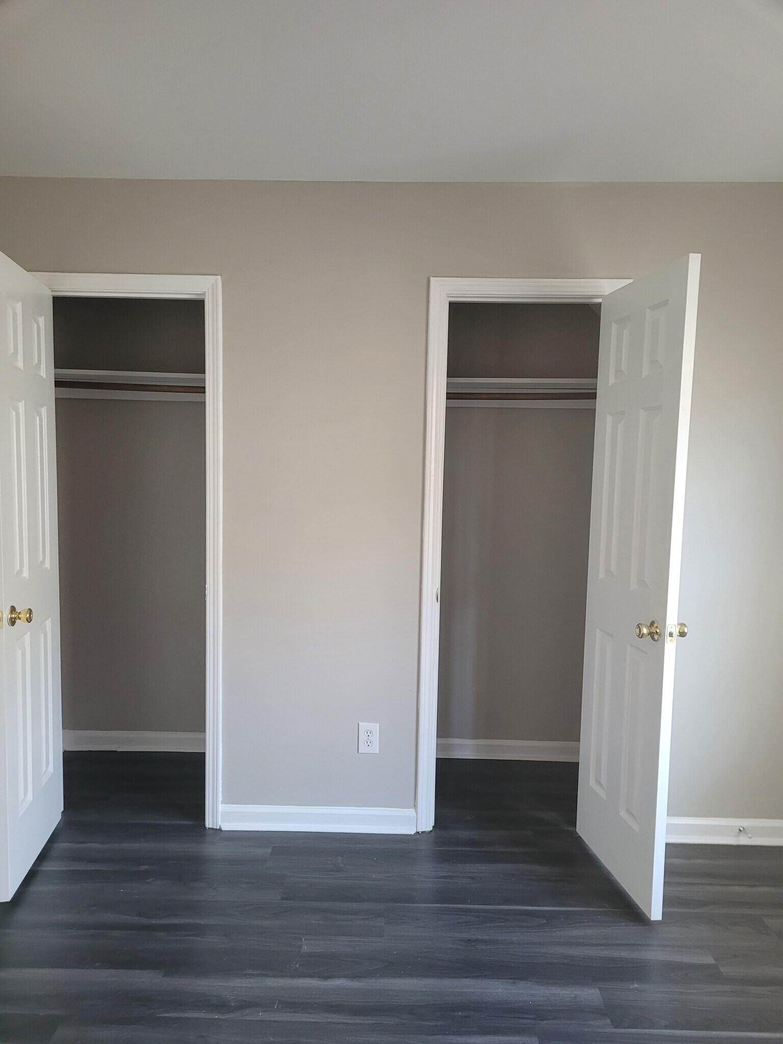 Building Photo - 4622 Punjab St