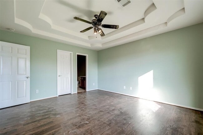 Building Photo - 18735 Reynolds Park Dr