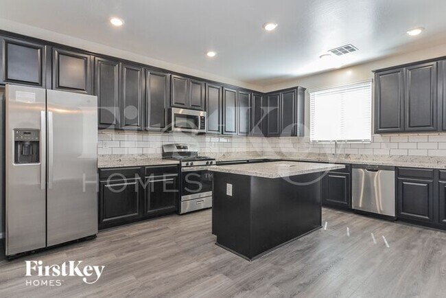 Building Photo - 7405 Osteville Bay Ct