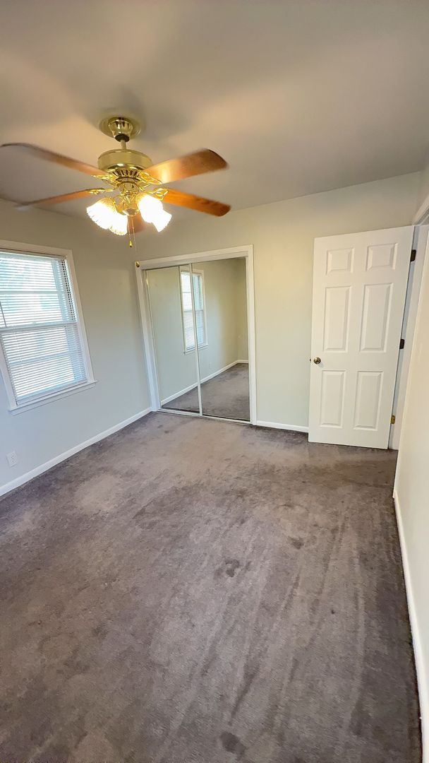 Building Photo - 2BR Duplex with Washer/Dryer + Fresh Updates + Lawn care included