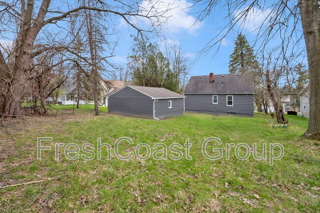 Building Photo - 12931 Fruitside Rd