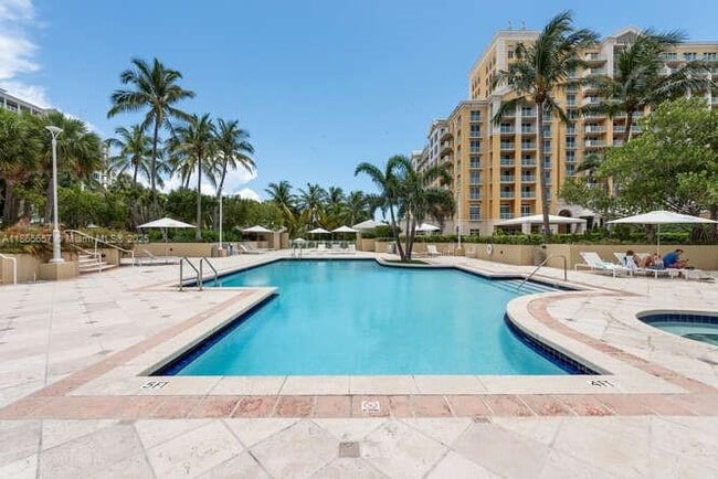 Building Photo - 445 Grand Bay Dr