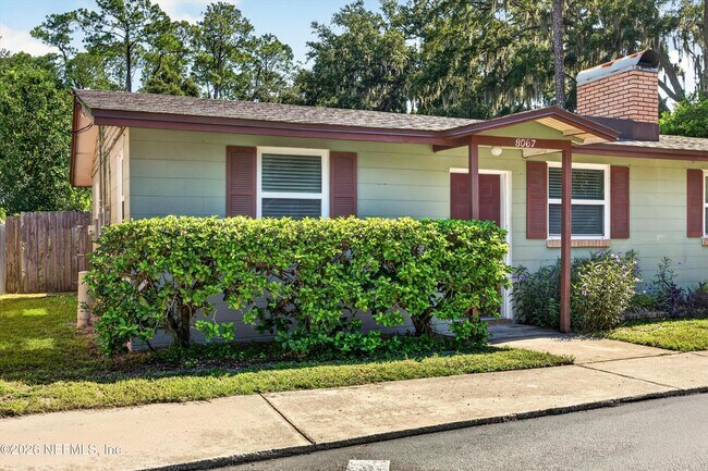 Building Photo - 8067 Parental Cir