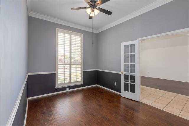 Building Photo - 1433 Woodmont Dr