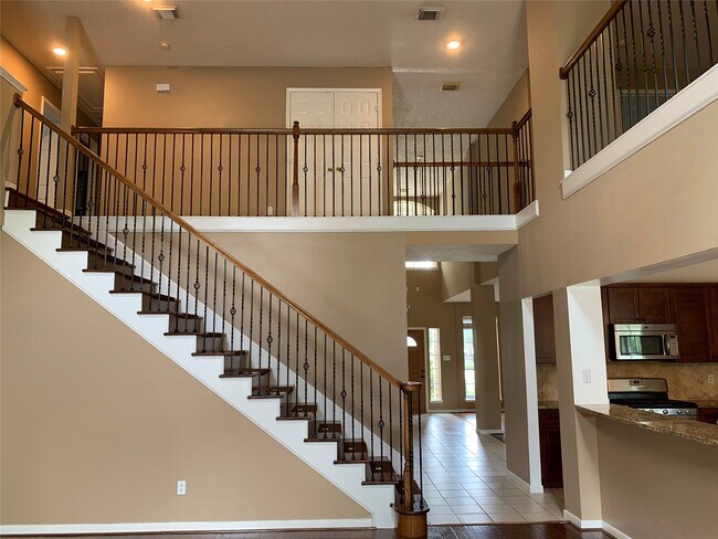 Building Photo - 20703 Riviere Ln