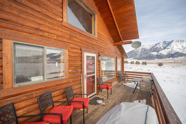 Building Photo - 5406 Henrys Lake Rd