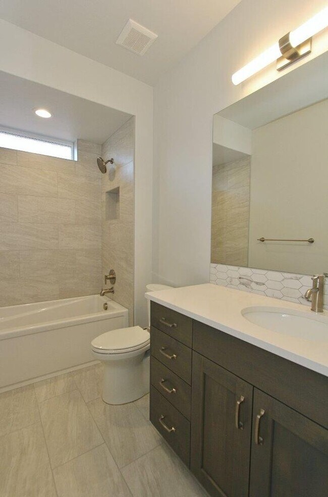 Building Photo - Immaculate Single-Level Home in Reveille de Valor